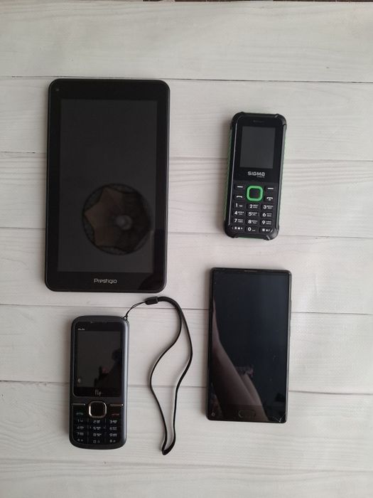 Комплект на деталі, Планшет prestigio pmt3377 wi, телефони  fly ds123, sigma x-style 18 track, doogee