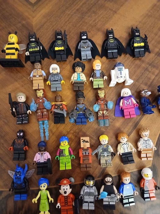 LEGO Minifigures багатой серій, міні фігурки