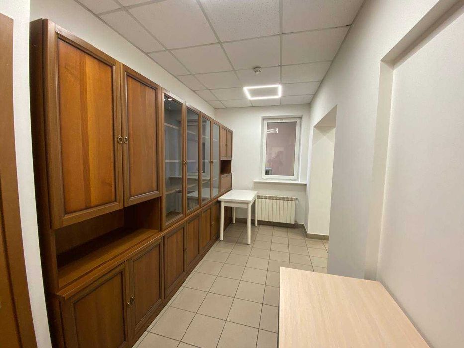 Здам цокольне приміщення 437,4 кв.м. вул.Крутогорний узвіз, 1 Соборний район Парк Шевченко