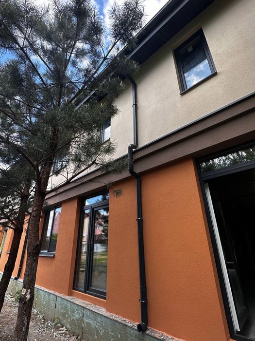 Таунхаус в оточенні дерев в Ворзелі, суперова локація