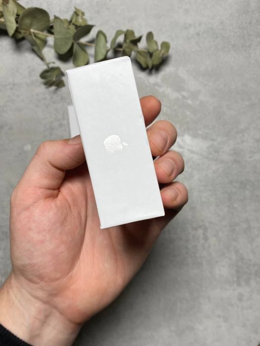 Навушники Apple AirPods 4