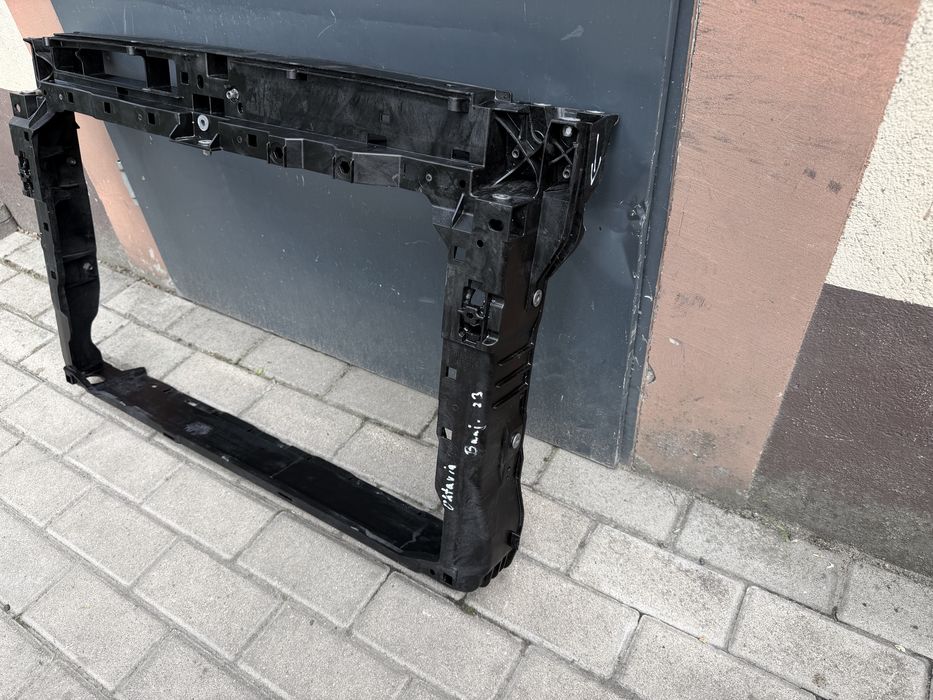 Pas przedni wzmocnienie zderzaka przód Skoda Octavia IV 20r.- oryginał