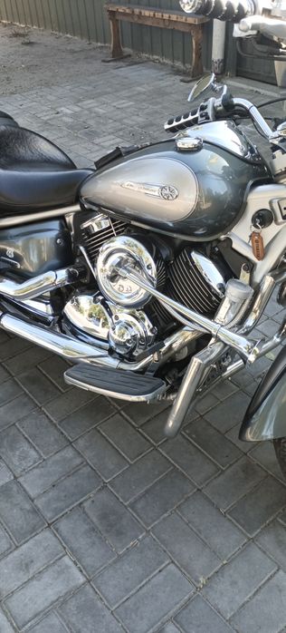 Ямаха драгстар1100 классик.