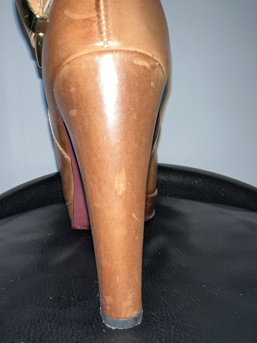 Botas de pele genuína