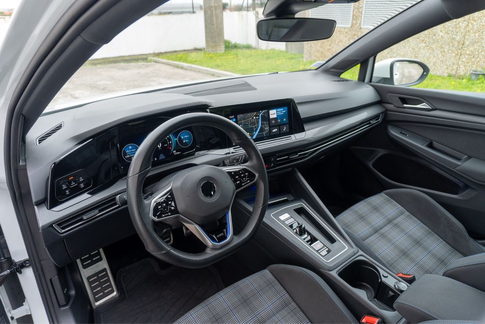 VW Golf eHybrid GTE DSG   (Financiamento disponível)