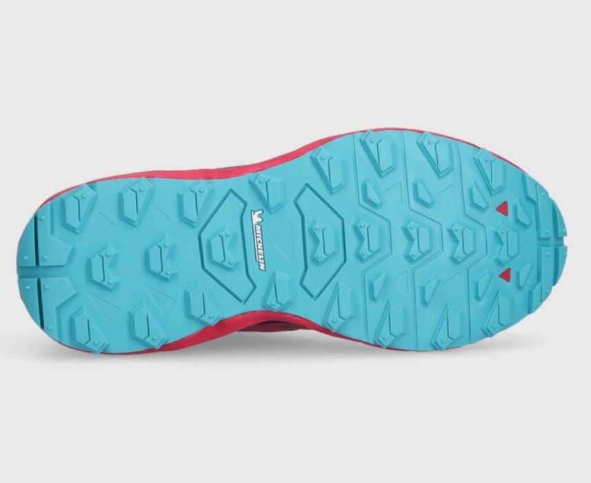 Кросівки жіночі Mizuno 38 розмір