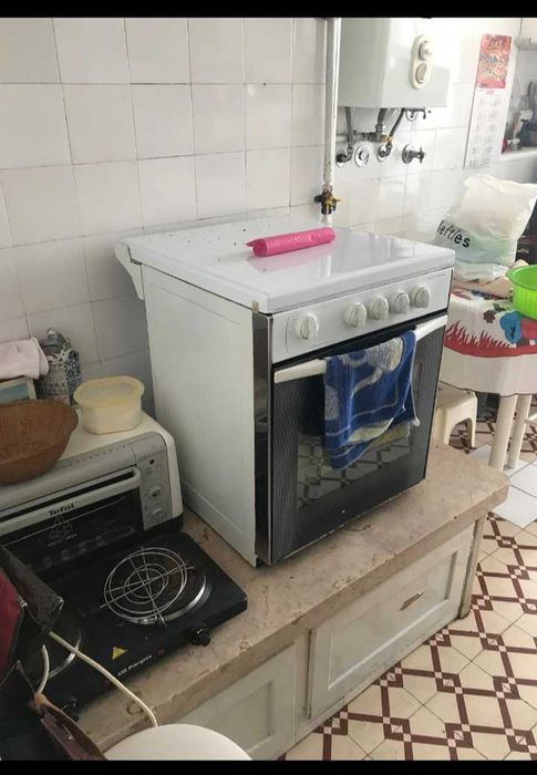 Fogão e roupeiro