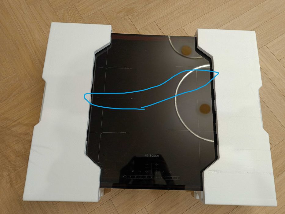 Płyta indukcyjna BOSCH PIE631FB1E uszkodzona szyba