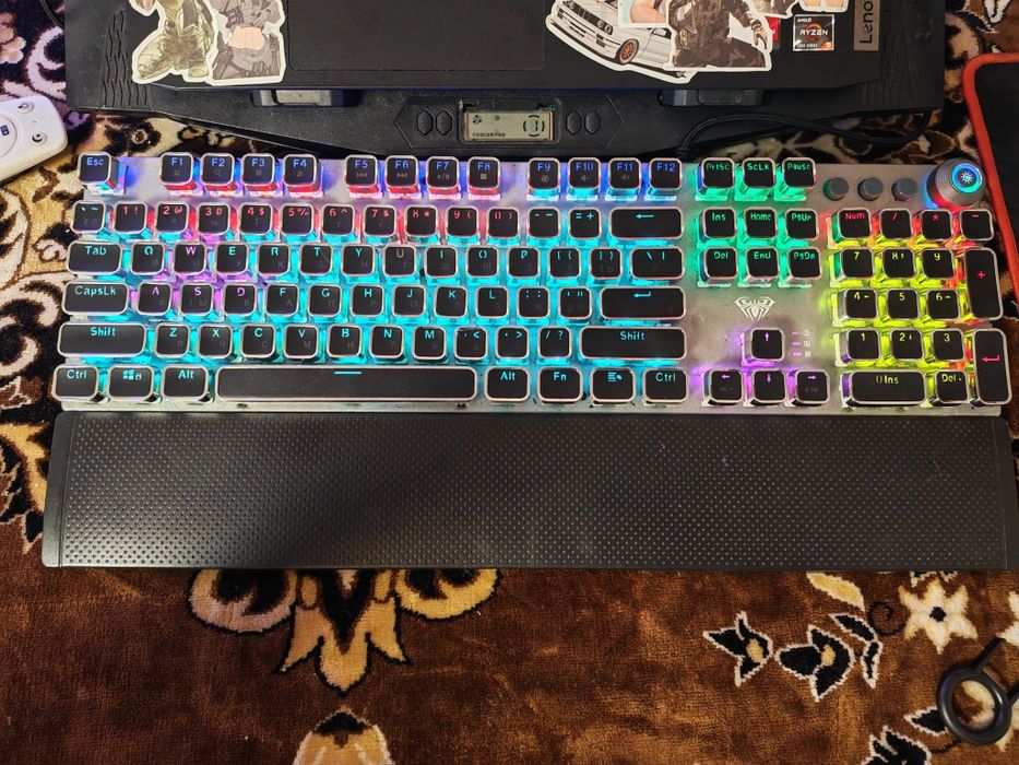 Продам клавиатуру AULA FIRESHOCK V5