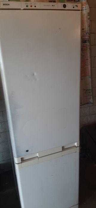 Холодильник б/у.