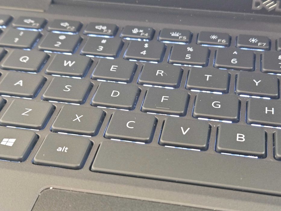Laptop Dell Latitude 7410 z modułem LTE + zasilacz Dell 65W + torba Dell + dodatkowa bateria