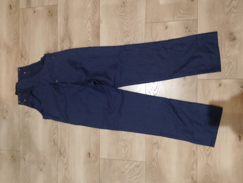 Ogrodniczki granatowe grubego materiału