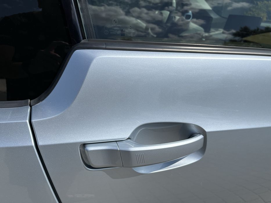 Електромобіль BMW I3