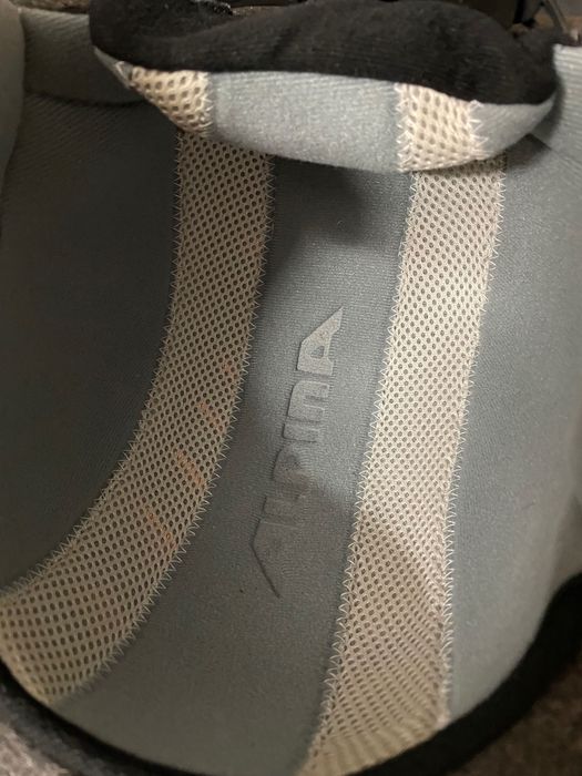 Narty zjazdowe 130 komplet, buty, kijki, kask