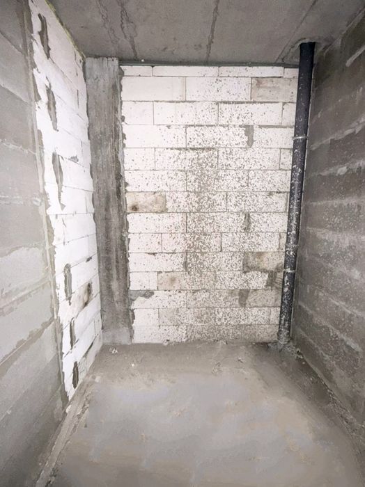 Видова квартира 37.5 М біля набережної, будинок зданний, Рівер порт.