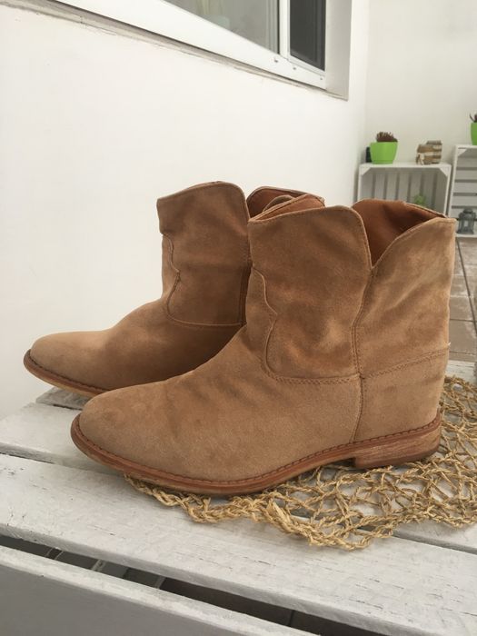 Botki zamszowe beżowe