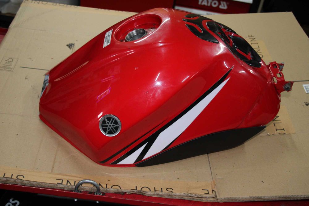 Zbiornik Paliwa Bak Yamaha R6 5SL RJ05 RJ09 03-05
