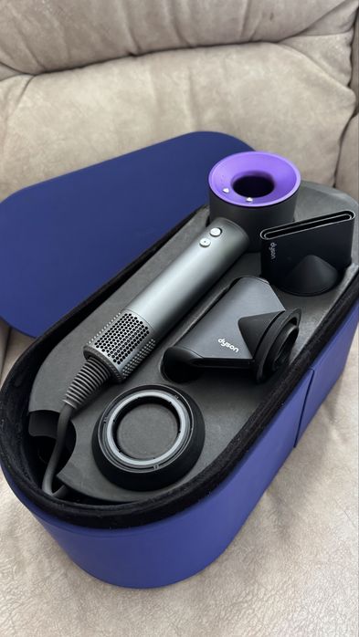 Фен Dyson Supersonic HD08