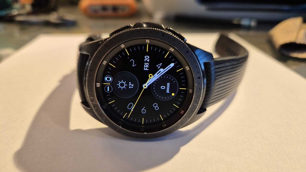 Samsung Watch SM-R810