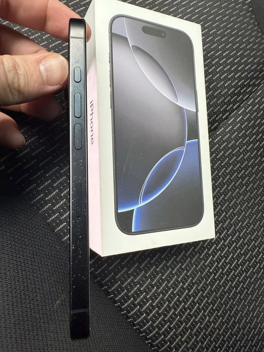 Телефон Apple Iphone 16 Pro 256GB