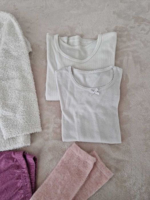 Pijama + 2 camisolas + meias (10 anos)