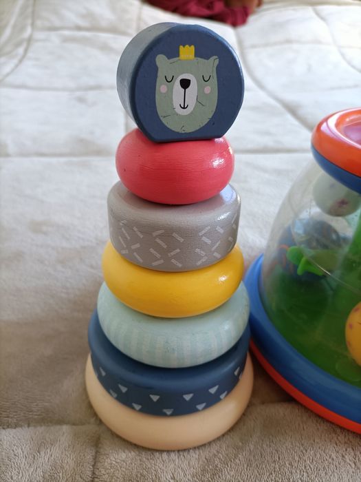 Lote brinquedos bebé encaixe e bolinhas