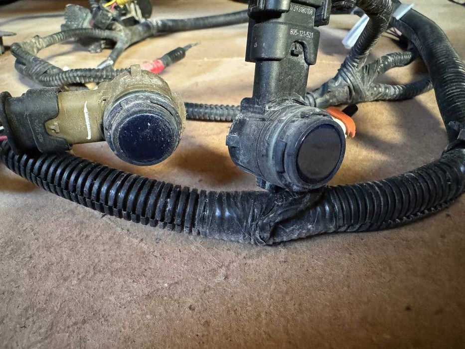 Датчики парктроніки Tesla Model 3