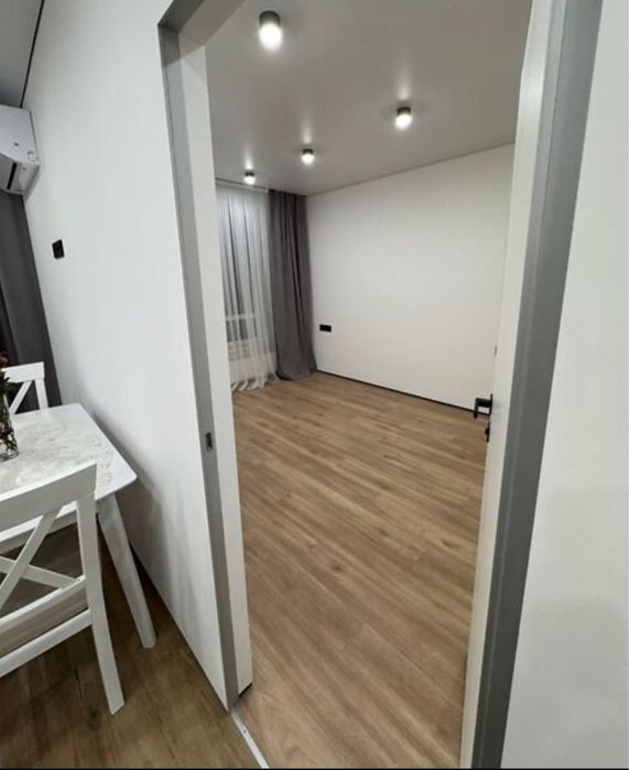 Продається 2-кімнатна квартира в центрі міста