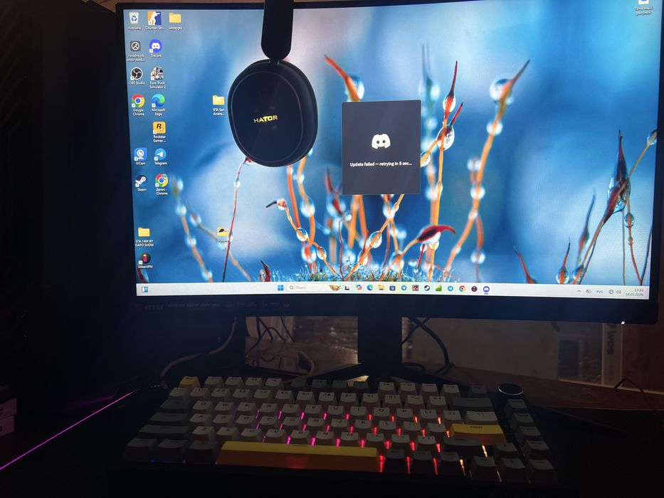 Продам Монітор+ клавіатура