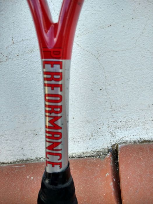 2 Raquetes marca Wilson e performance.