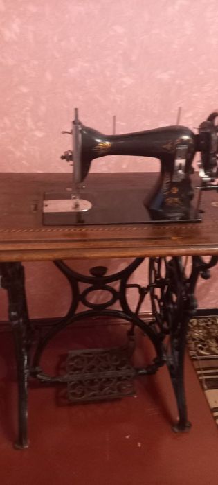 Швейная машинка singer