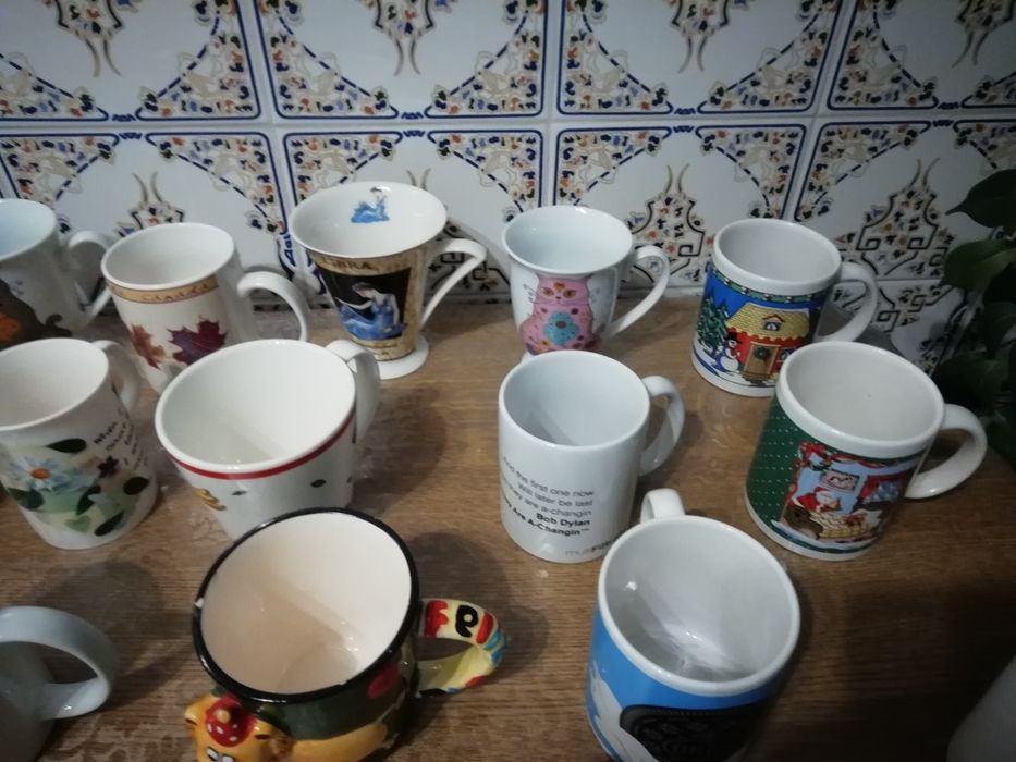 33 Canecas Loiça Novas Algumas C 60 anos