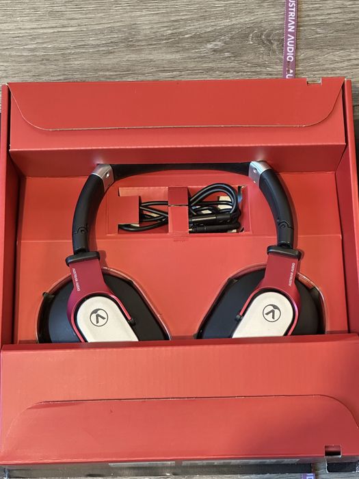 Auscultadores Austrian Audio Hi-X15 — Como novos + caixa