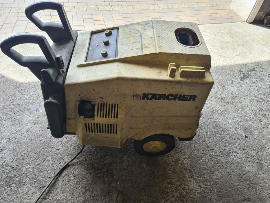 Myjka karcher HDS697CI