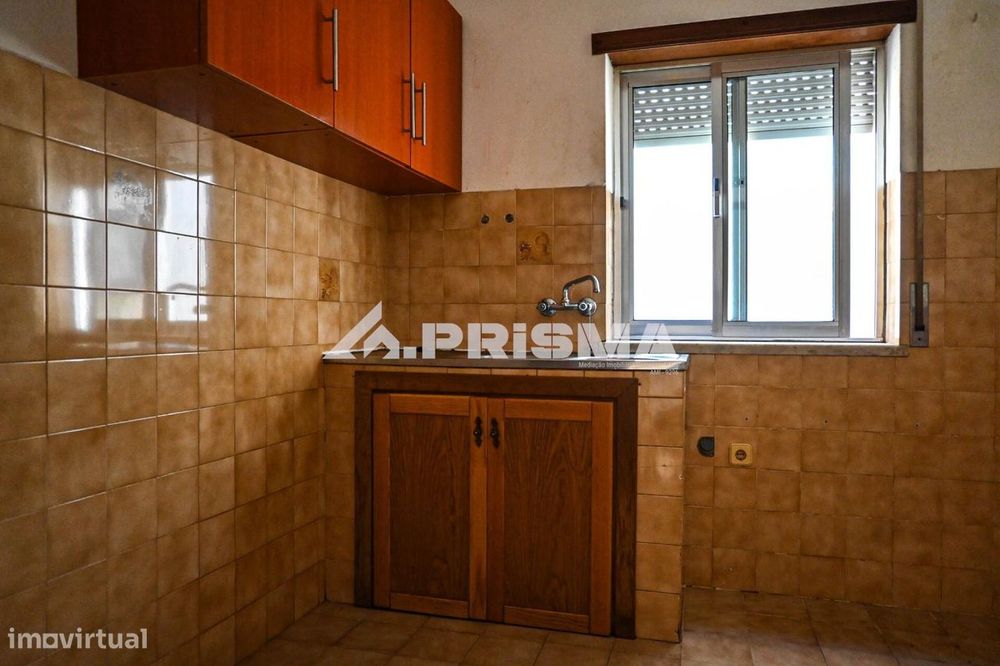 Andar de moradia T2 para arrendamento em Salgueiro do Campo, Castelo B