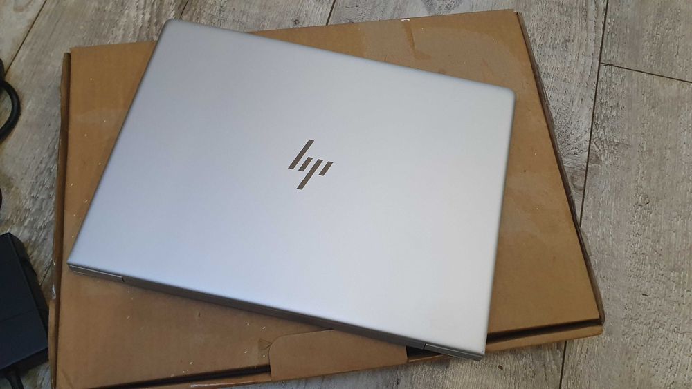 Laptop HP Elitebook 830 i5-8Gen. 8GB, 256GB SSD NVMe, W10 ,13'3 FullHD
