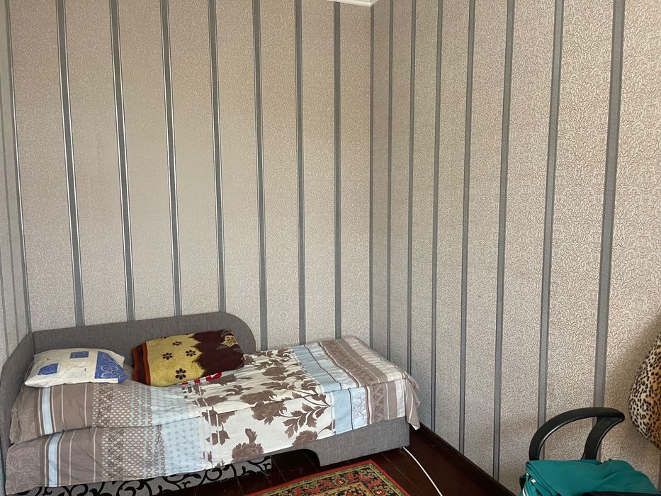 Продам будинок з ремонтом 80 м2 з великою ділянкою 25 соток,без %