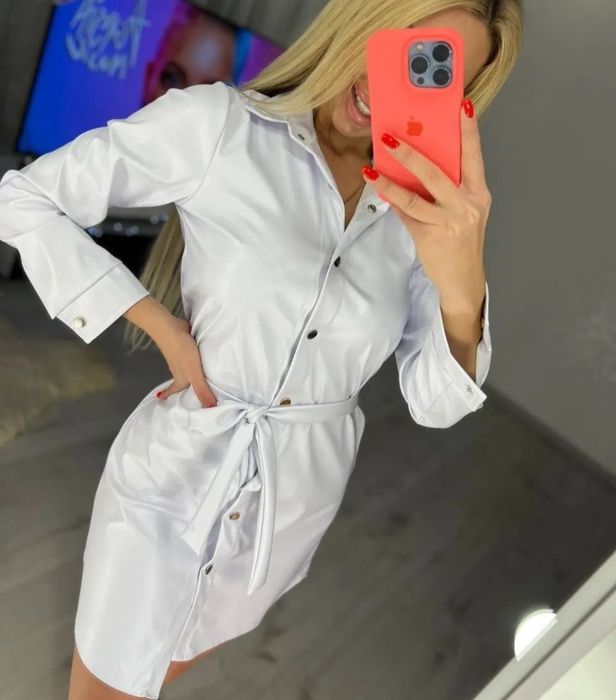 Сукня з еко шкіри