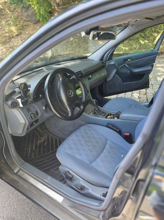 Vendo carrinha C220