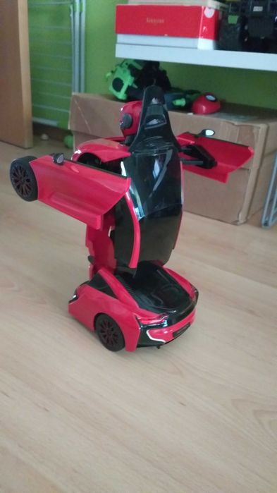 carro transformável com comando
