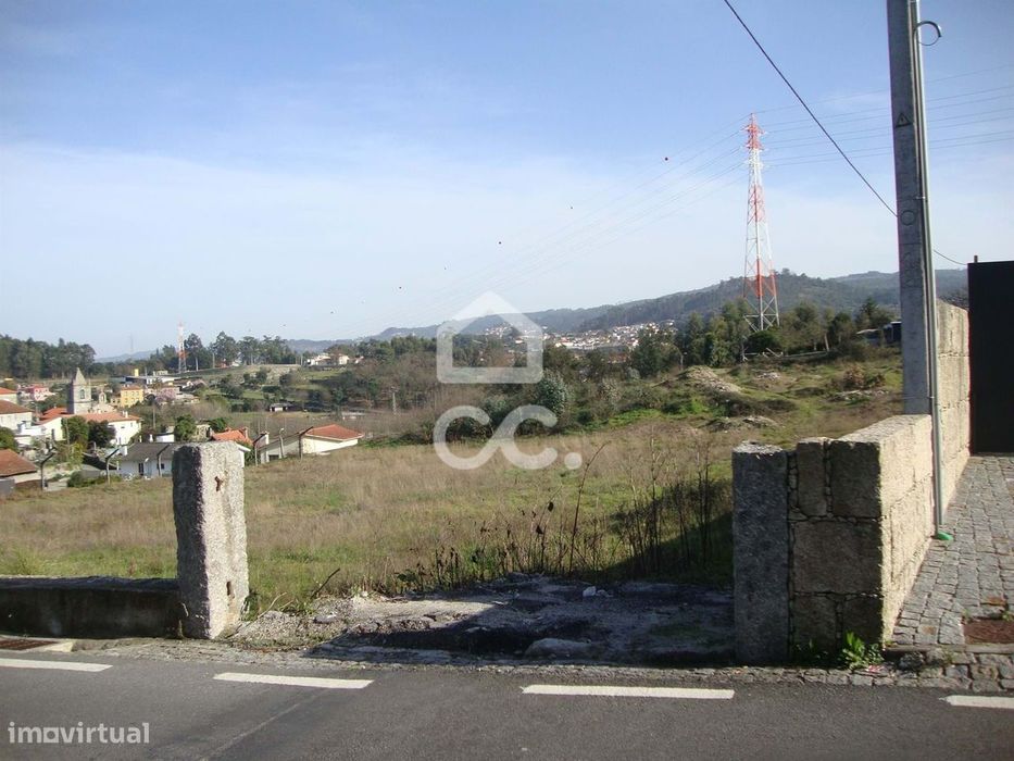 Terreno de construção em Sequeirô - Santo Tirso