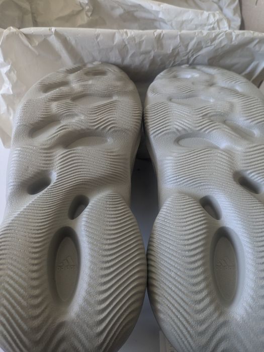 Adidas Yeezy FOAM Runners - Stone Salt - Authentic