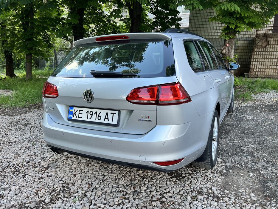 Продам Фольксваген гольф 7 1,4 tsi