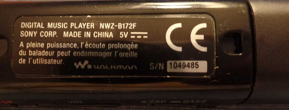 4 Leitores MP3 Sony Walkman – para peças ou reparação (Caixa Vermelha)