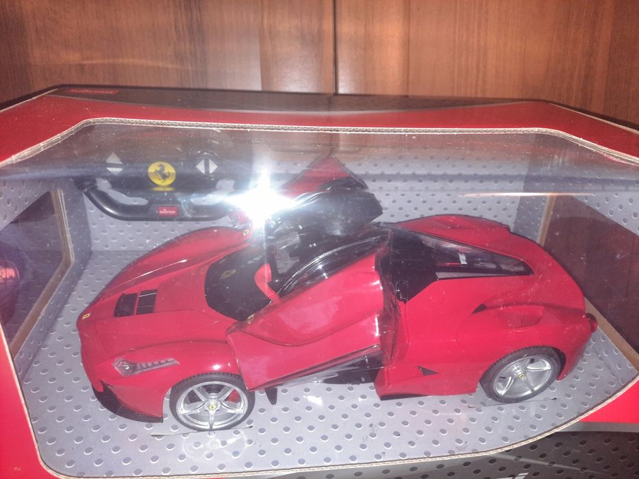 Ferrari zdalnie sterowane, duże skala 1:14, RASTAR