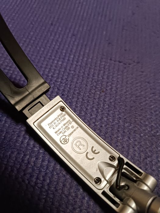 Наушники Plantronics P590.