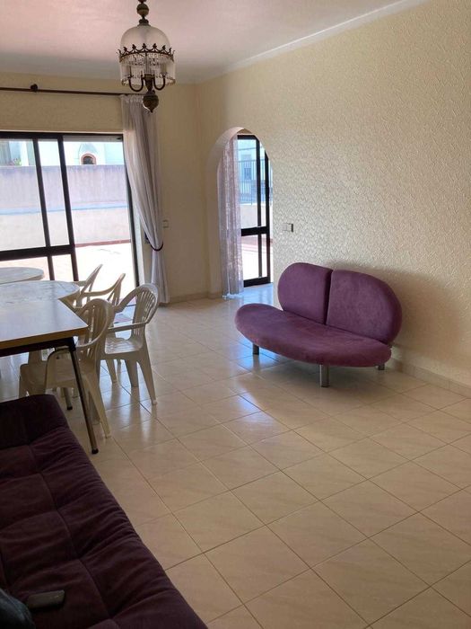 Apartamento T1 com Terraço privado e garagem