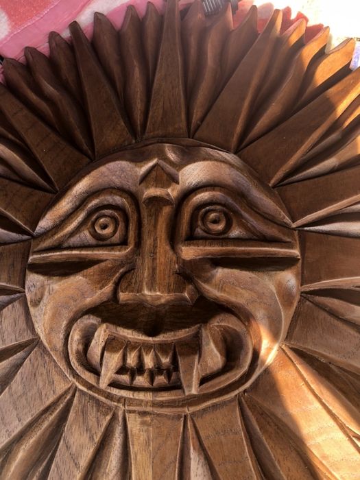 Sol em madeira feito a mao