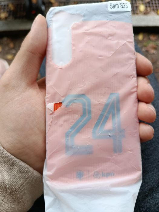 Mam na sprzedaż etui do telefonu Samsung s23
