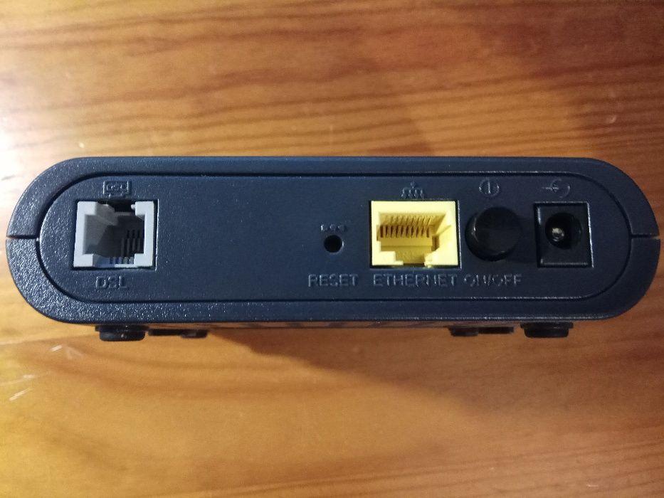 #__Router SpeedTouch Thomson (ST516 v6)